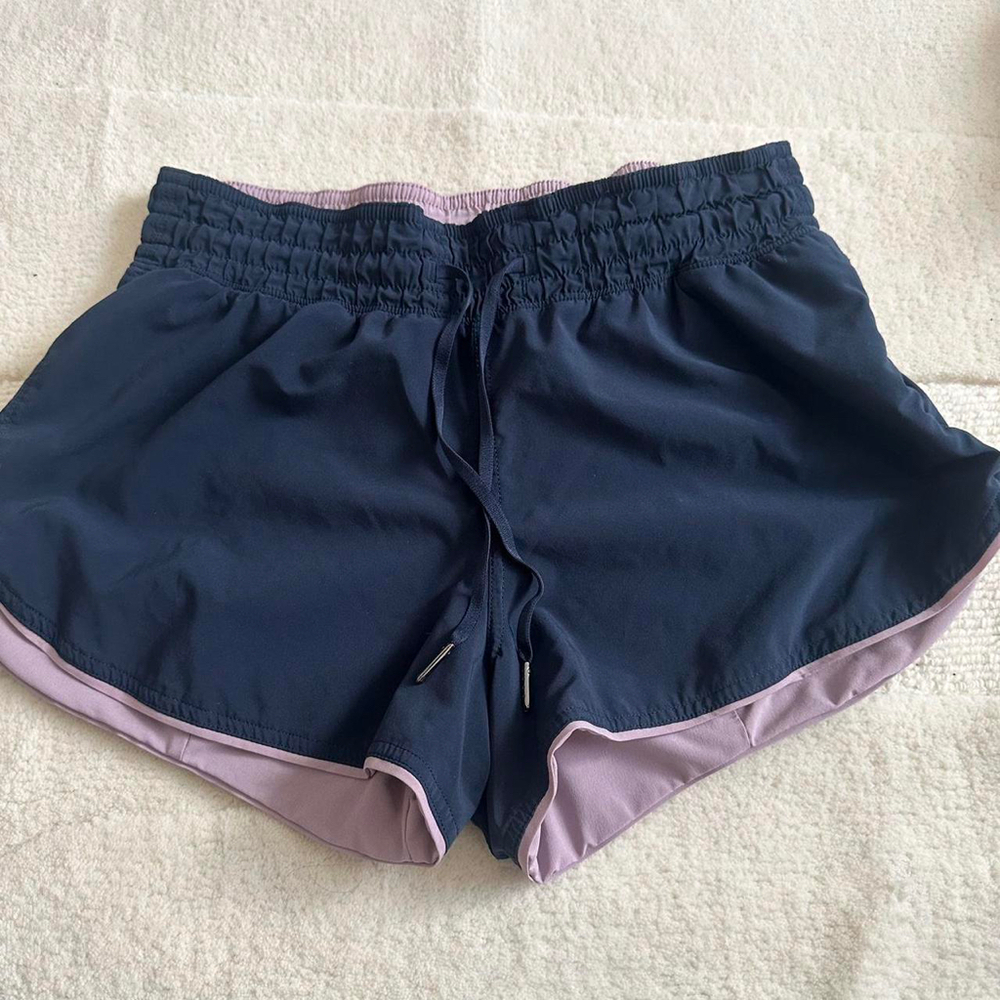 Lululemon reversible shorts size 6 blue